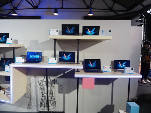 intel 藉第 11 代 core 平臺攜手筆電大廠打造真實且創新的應用體驗, evo 平臺進一步帶來輕薄 長效且反應迅速的體驗