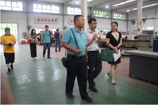 四川省廣播電視大學(xué)工程技術(shù)學(xué)院與工廠(chǎng)共建社會(huì)實(shí)踐基地并舉行揭牌儀式